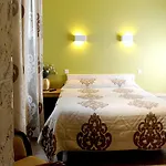 Hotel Logis Hotel L'Ayguelade Bielle