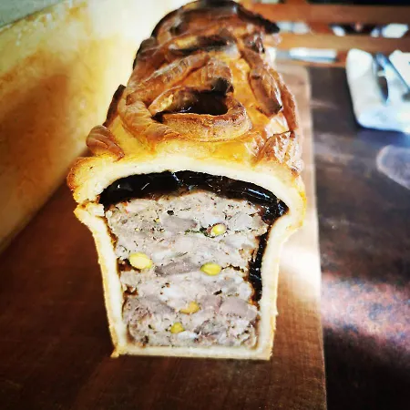 Logis L'ayguelade מלון