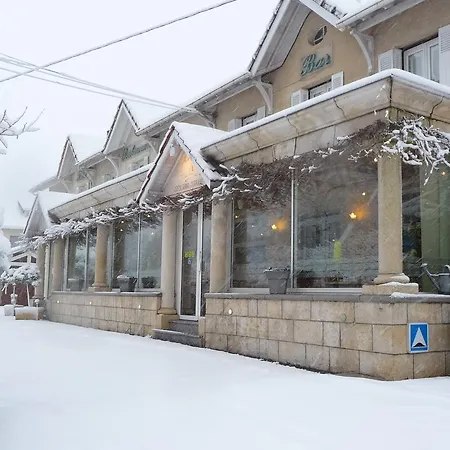 Logis L'ayguelade מלון