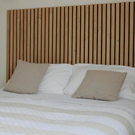 מלון Logis L'ayguelade Bielle