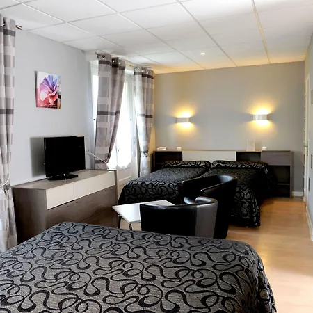 מלון Logis L'ayguelade