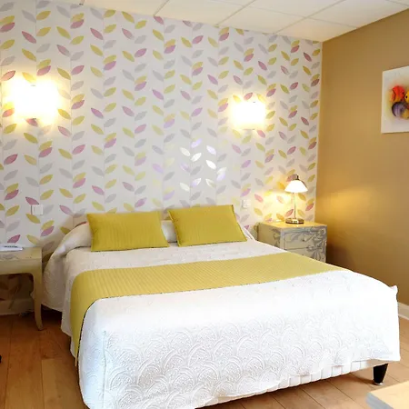Logis Hotel L'Ayguelade Bielle