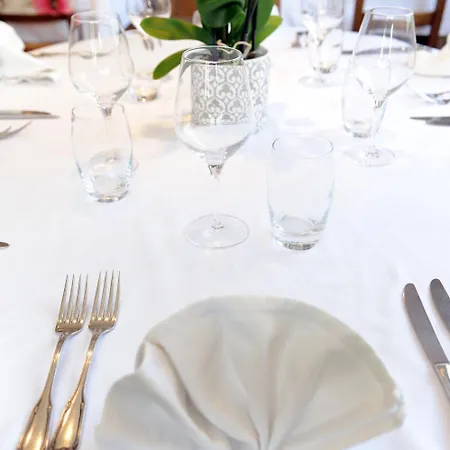 Logis L'ayguelade 3* Bielle