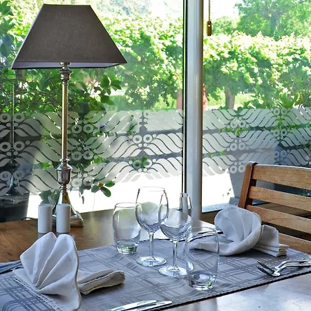 Logis L'ayguelade 酒店 Bielle