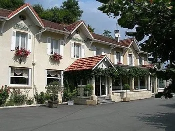 Logis Hotel L'Ayguelade Bielle