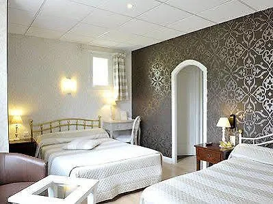 Logis L'ayguelade מלון 3*