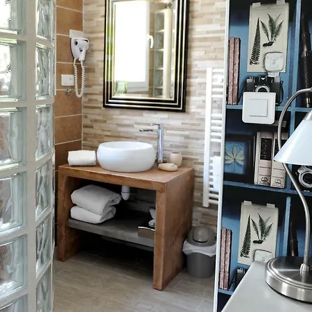Logis Hotel L'Ayguelade 3*