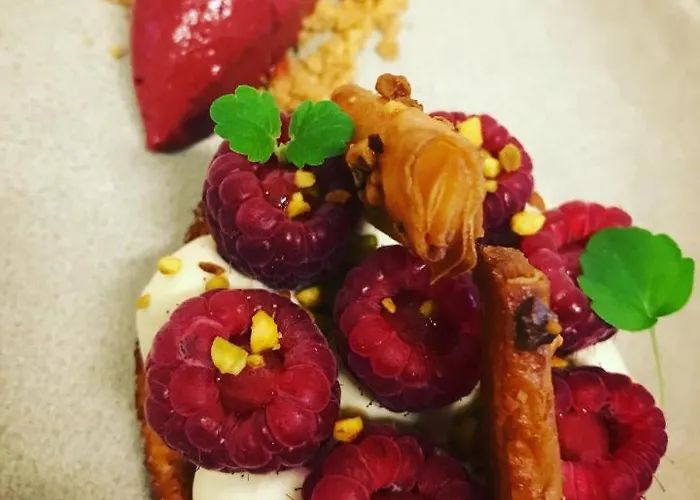 Logis Hotel L'Ayguelade 3*