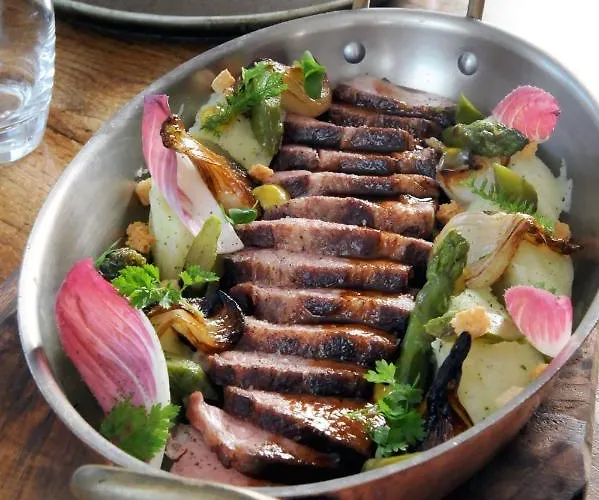 Logis Hotel L'Ayguelade Bielle