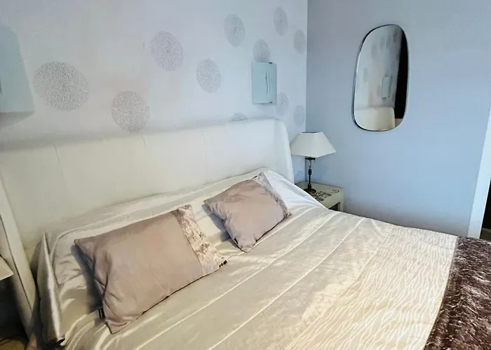 Logis Hotel L'Ayguelade Hotel Bielle