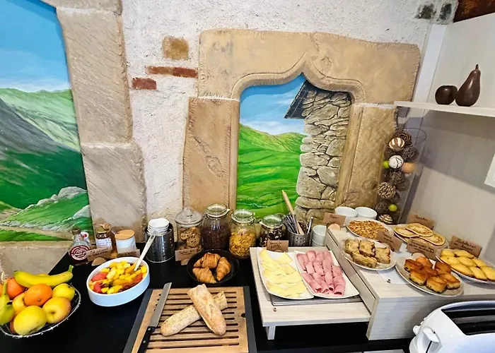 Logis Hotel L'Ayguelade Bielle