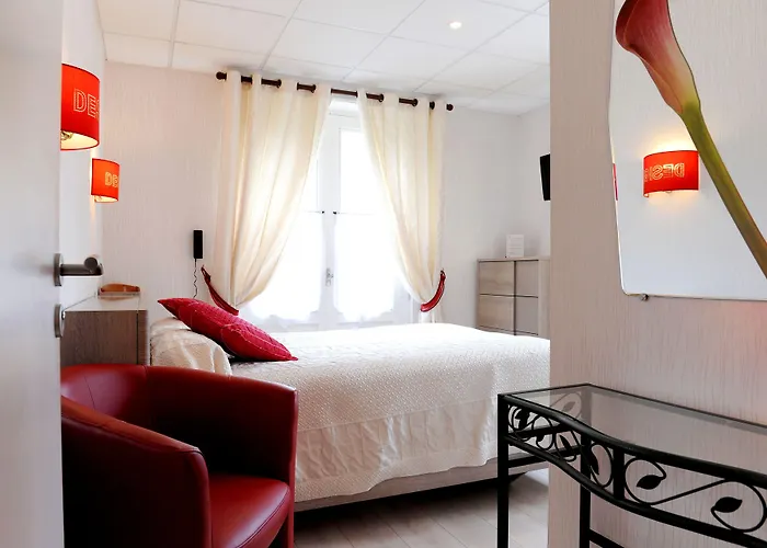 Logis Hotel L'Ayguelade Hotel Bielle