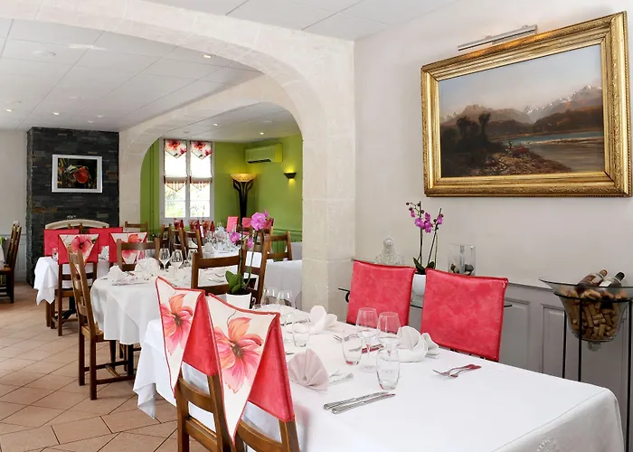 Logis Hotel L'Ayguelade Hotel 3*