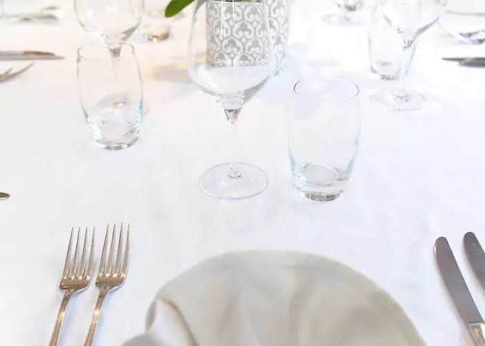 Logis Hotel L'Ayguelade 3* Bielle