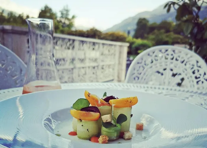 Hotel Logis Hotel L'Ayguelade Bielle