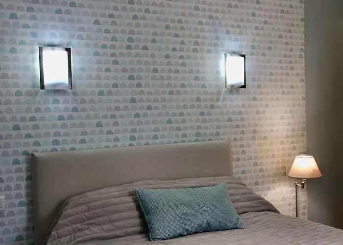 Logis Hotel L'Ayguelade Hotel 3*