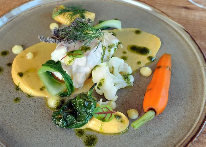 Logis Hotel L'Ayguelade 3* Bielle